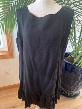 Vintage 316 Black Linen Sleeveless Tunic with Ruffle Fringe Hem